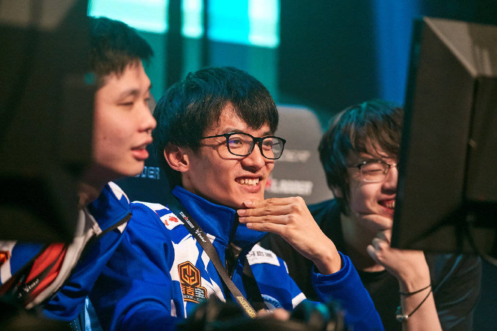 包含Dota2战队状态火热,誓夺总冠军的词条 包含Dota2战队状态火热,誓夺总冠军的词条