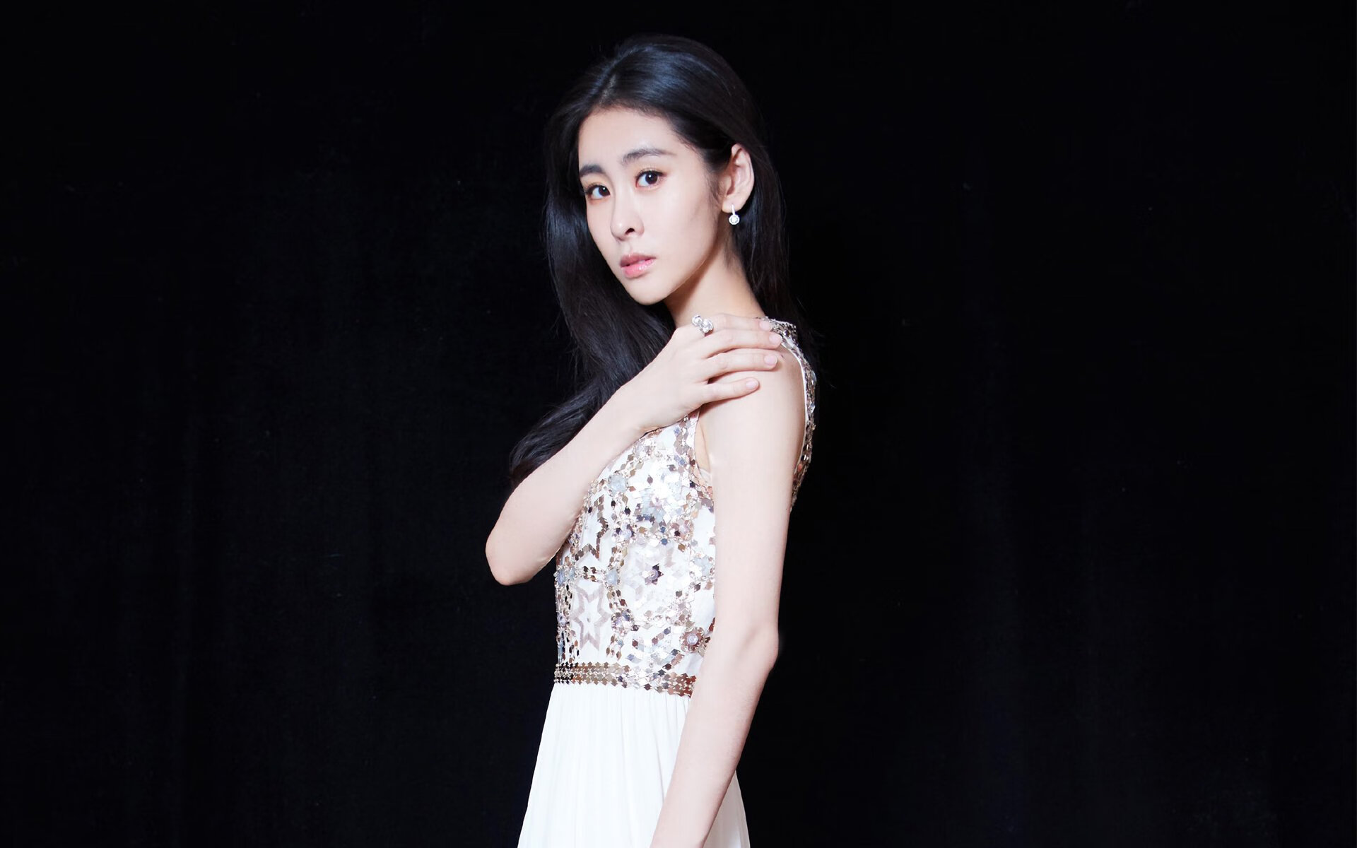 绿茵场的冰与火之歌，塞内加尔的团队碾压与阿尔瓦雷斯的极限燃烧