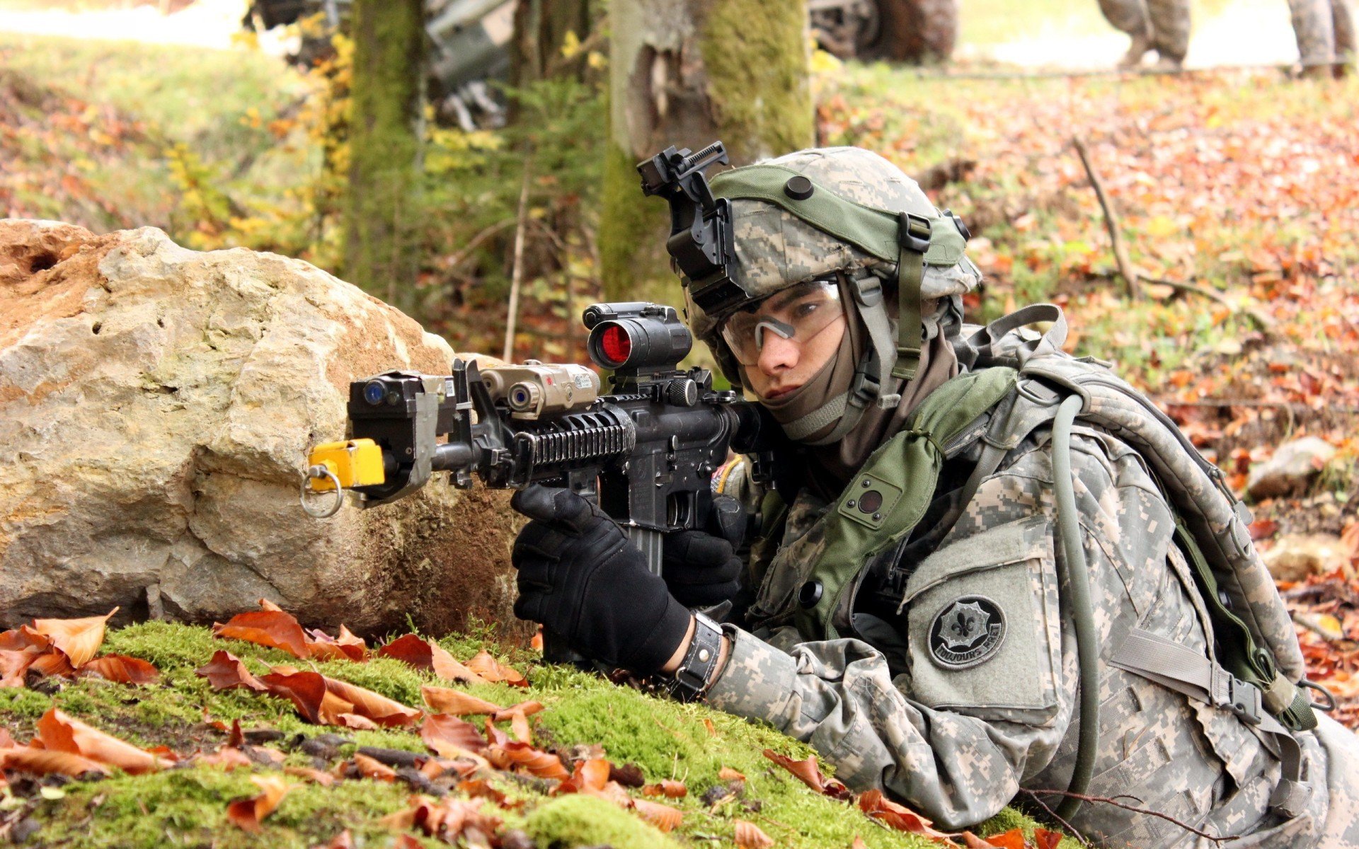 从边缘到巅峰,体育中唯一性的双重奏鸣